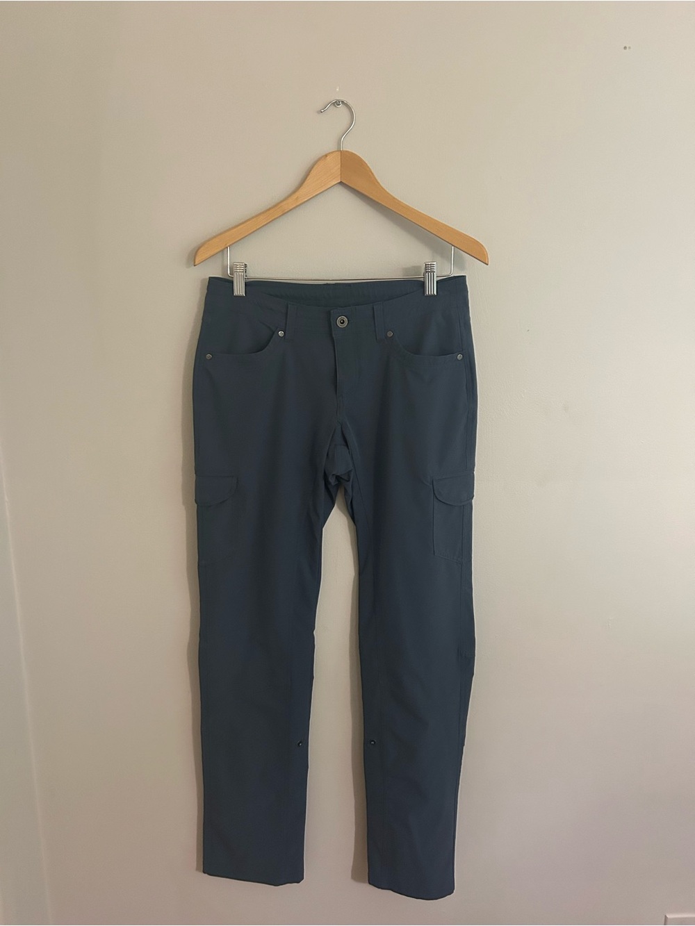 Kuhl Women's Cargo Pants in Dark Teal - Lightweight Stretch Utility 6 long